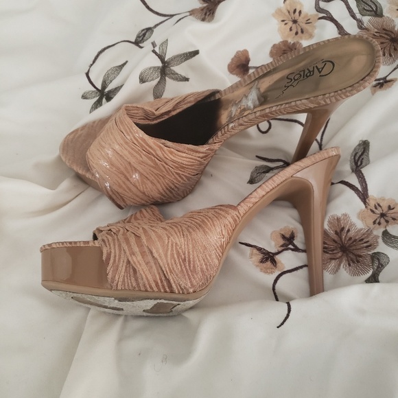 Tan heels - Picture 2 of 4